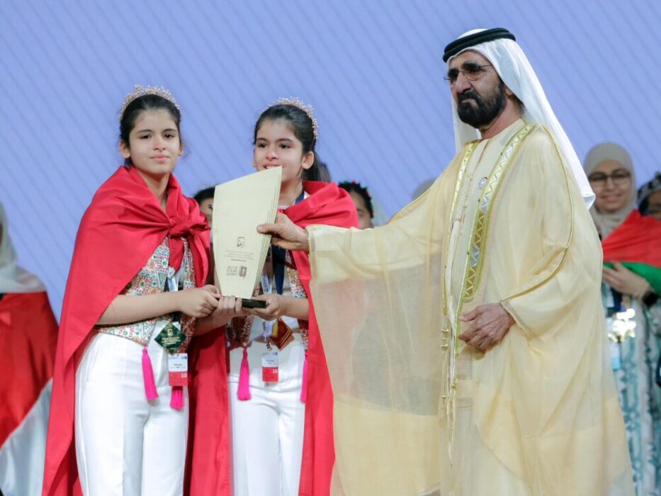 محمد بن راشد أبطال تحدي القراءة
